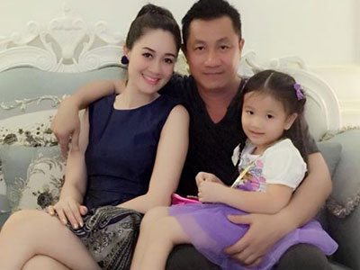 Cuộc sống bí ẩn của Hoa hậu 21 năm không có người kế vị