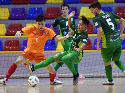 Tuyển futsal Việt Nam có chiến thắng đầu tiên trên đất Tây Ban Nha