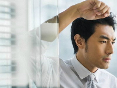 Em bỏ tôi để yêu đồng nghiệp khi mới đi làm được một tháng
