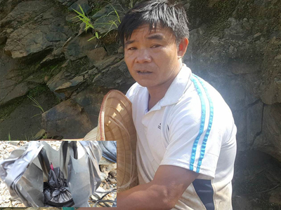 Sập hầm vàng ở Lào Cai: “Không tìm thấy con, tôi đành lấy đất mang về”