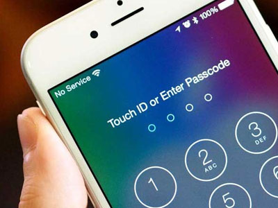 Trộm dọa đốt nhà để lấy mật khẩu mở iPhone