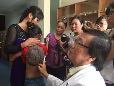 Người mắc bệnh “mai rùa” cực kỳ hiếm xuất hiện tại Việt Nam