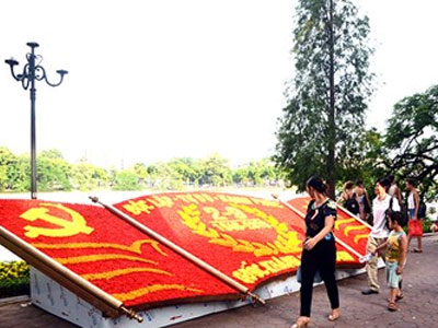 Hà Nội rợp cờ hoa chào mừng Quốc khánh 2/9