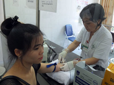 Bác sĩ bệnh viện công ồ ạt nghỉ việc: Tiền chưa phải là lý do chính