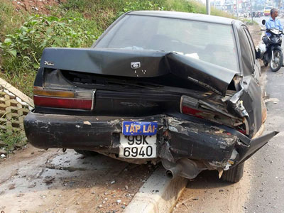 Hà Nội: Truy tìm xe ô tô CRV gây tai nạn rồi bỏ chạy trong đêm
