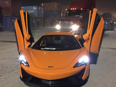 "Đã mắt" ngắm siêu xe McLaren 570S màu cam vừa xuất hiện ở Hà Nội