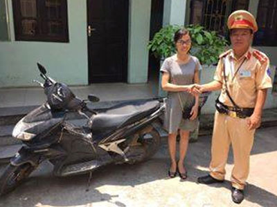Hà Nội: CSGT giúp chủ nhân tìm lại xe máy sau 5 năm mất tích