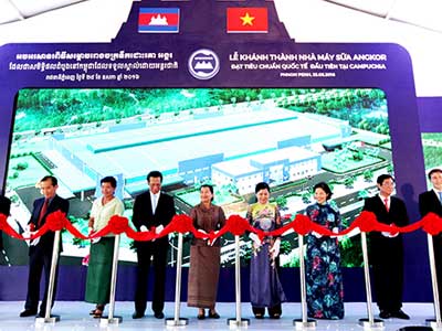 Liên tiếp mở rộng đầu tư, Vinamilk hái “trái ngọt” ở nước ngoài