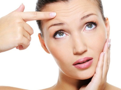 Mẹo xóa nếp nhăn, vết nám chỉ với 5 phút mỗi ngày