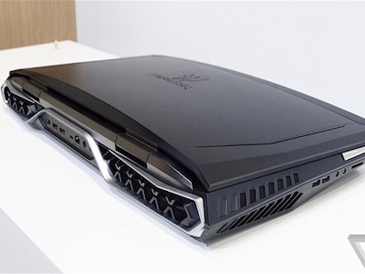 Laptop màn hình cong đầu tiên trên thế giới giá 4.000 USD