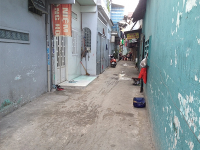 Hai cha con bị hàng chục thanh niên truy sát, người cha tử vong