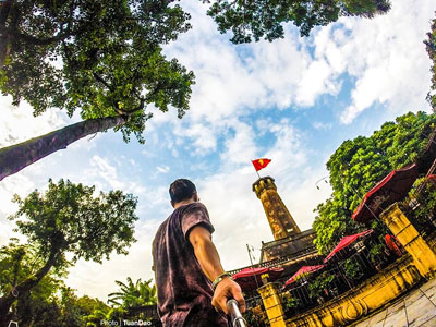 Bộ ảnh tuyệt đẹp của chàng trai "một mình đi khắp Thủ đô"