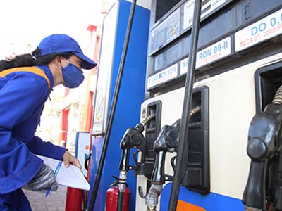 Giá xăng dầu đồng loạt tăng mạnh từ 15h chiều nay