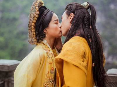 Isaac: "Hôn Hạ Vi kinh khủng nhưng cũng rất phê"