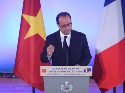 Tổng thống Pháp mong đón nhiều sinh viên sang học