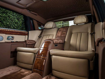 Màu sắc bí ẩn trên Rolls-Royce Phantom “Hoà bình và Vinh quang”