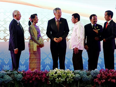 Thế giới "nín thở" chờ Tổng thống Duterte dự hội nghị ASEAN