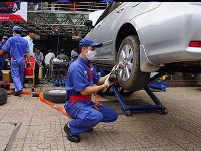Ngành ôtô Việt đã sản xuất được gương, kính