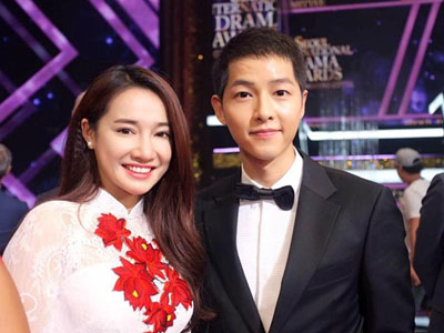 Nhã Phương khoe ảnh chụp cùng Song Joong Ki
