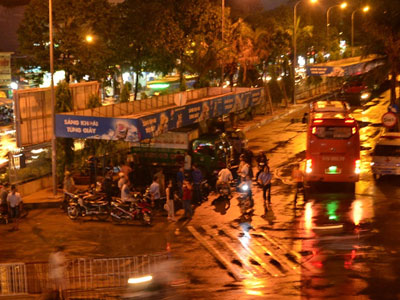TPHCM: Truy bắt nghi can nổ súng bắn người ở bến xe miền Đông