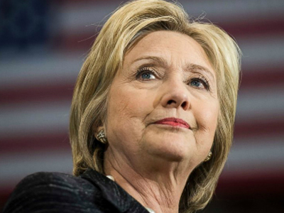Hillary Clinton gặp những vấn đề sức khỏe nào