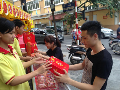 Thị trường bánh trung thu: Doanh nghiệp nâng cao chất lượng, vệ sinh thực phẩm