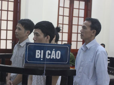 Tử hình 2 người trong đường dây mua bán 20 bánh heroin