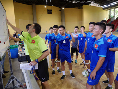 Ám ảnh chấn thương, futsal Việt Nam không dám tập đối kháng