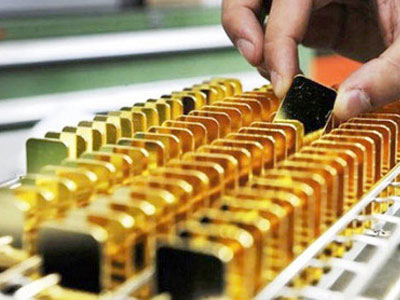 Giá vàng hôm nay 14/9: Tháo chạy trước giông tố
