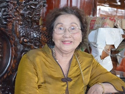 Mẹ Hoài Linh tiết lộ quá khứ cơ cực khó tin