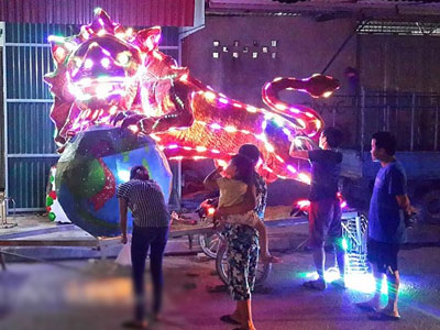 Thú chơi đèn trung thu “khủng” ở Hải Dương