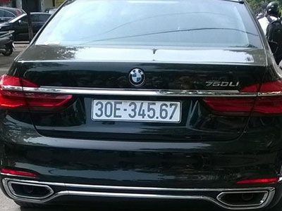 Gặp BMW 750Li 2016 giá 6,5 tỷ Đồng sở hữu biển "khủng" tại Hà Nội