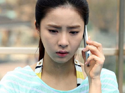 Trung thu, mẹ chồng mắng mỏ bắt nghỉ làm về quê ăn uống, dọn dẹp