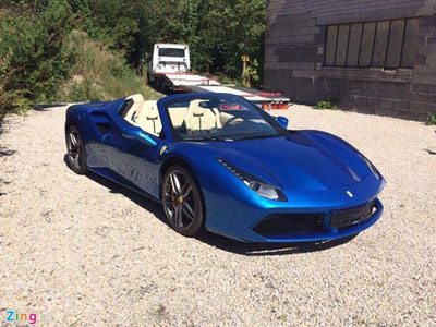Ferrari 488 mui trần sắp cập bến Việt Nam
