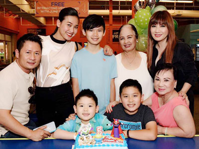 Trizzie giật mình khi con trai hỏi bao giờ mới có cha dượng