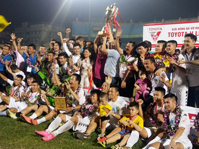 Hà Nội T&T vô địch V-League 2016