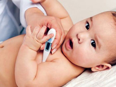 7 điều bố mẹ cần nắm rõ khi trẻ bị sốt
