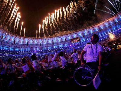 Ấm áp lễ bế mạc Paralympic Rio 2016