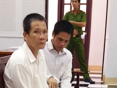 Tăng hình phạt cho bị cáo "giết vợ ngay phiên tòa hòa giải ly hôn"