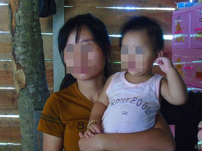 Phận "chửa hoang" chốn quê nghèo và cảnh đời bi đát của cô gái bị người yêu "dụ" có thai rồi cao chạy xa bay