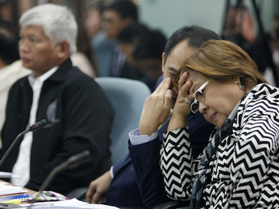 Philippines: Người chống ông Duterte bị lật đổ