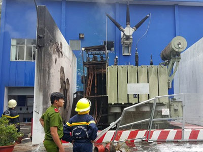 Hàng nghìn hộ dân Sài Gòn mất điện vì cháy trạm biến áp