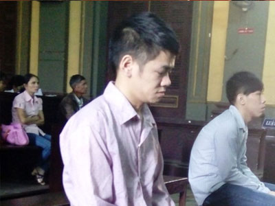 Đâm chết nữ đồng nghiệp 15 tuổi ở xưởng làm việc