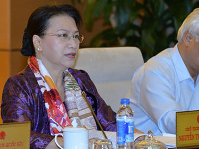 Chủ tịch Quốc hội: “Có Thứ trưởng về hưu lại lập Hội, xin nhà, xin xe”