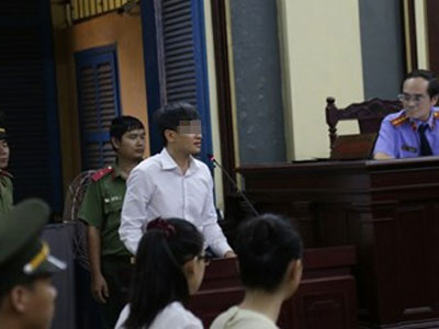 Đại gia tố Hoa hậu Phương Nga lừa đảo là ai?