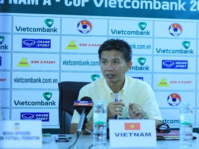 HLV Hoàng Anh Tuấn: "Một buổi tối tồi tệ của U19 Việt Nam"
