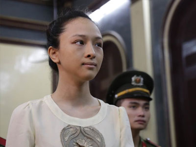 Vụ Hoa hậu Phương Nga: Luật sư nói gì về "hợp đồng tình dục"?