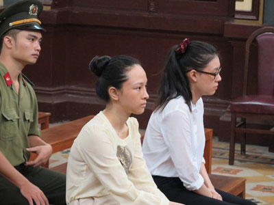 Hoa hậu Phương Nga dùng quyền im lặng suốt quá trình điều tra?