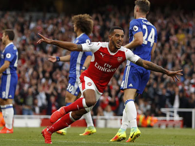 Arsenal nhấm chìm Chelsea trên sân nhà