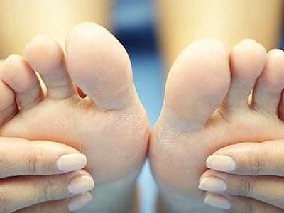 Cách tự kiểm tra ung thư da trong 5 phút